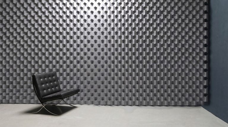Akustik panel duvar ile sound insulation ve acoustic treatment.